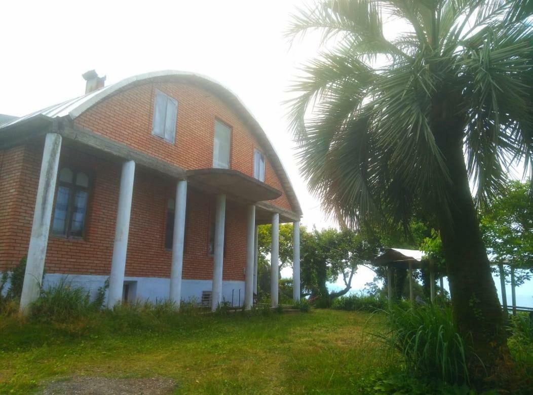 Guesthouse Eco Chakvi Esterno foto